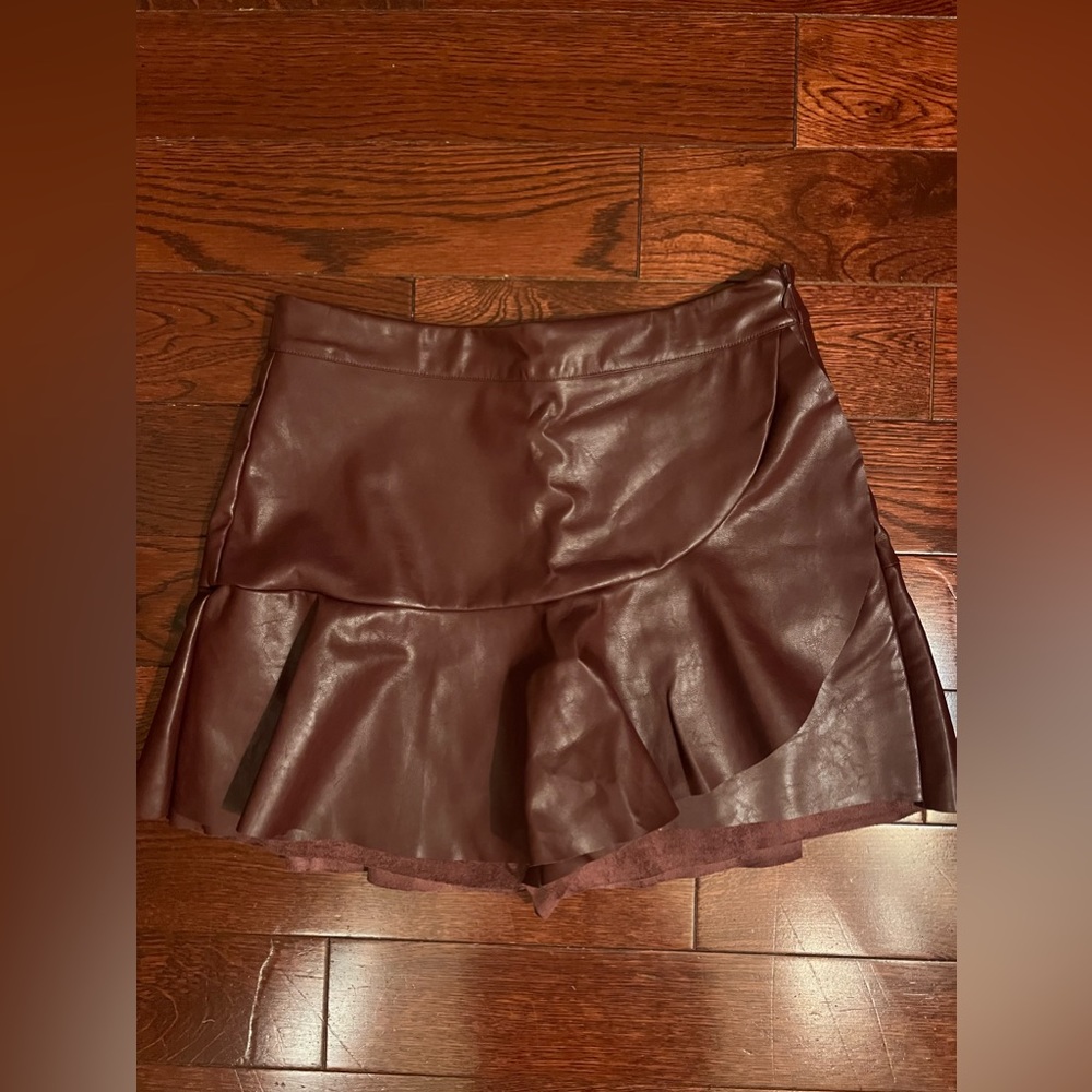 DO+BE Vegan Leather Skirt